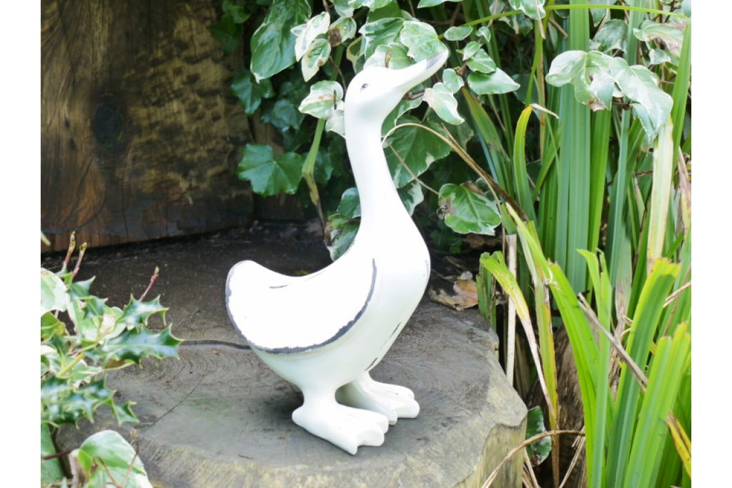 White resin single duck ornament